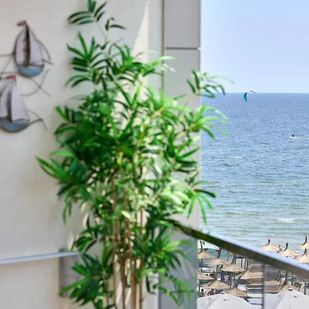 Aquabliss Frontsea Appartement Năvodari